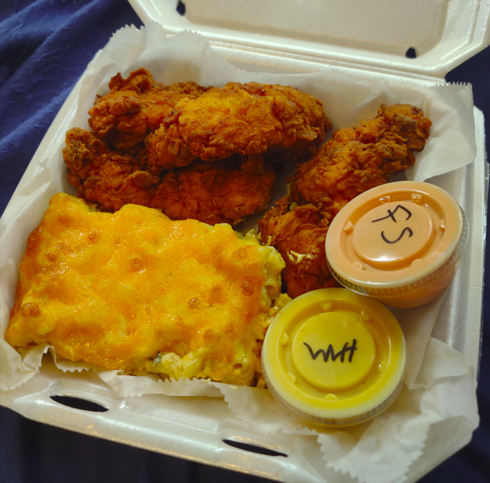 fried chicken Chesapeake, VA, mac n cheese Chesapeake, VA, Tender Mac's Combo