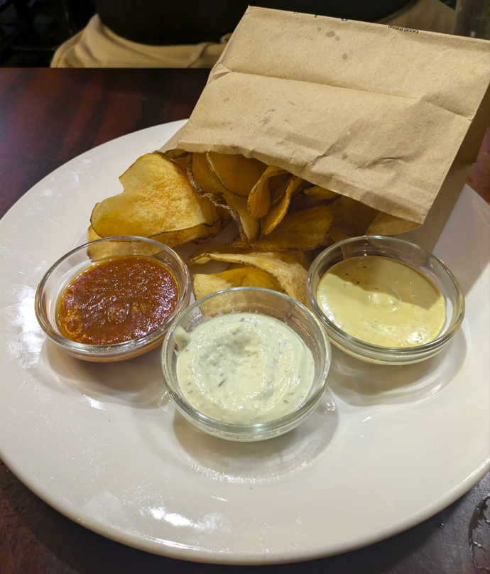 Elephant and Castle Pub - DC - crisps and dips