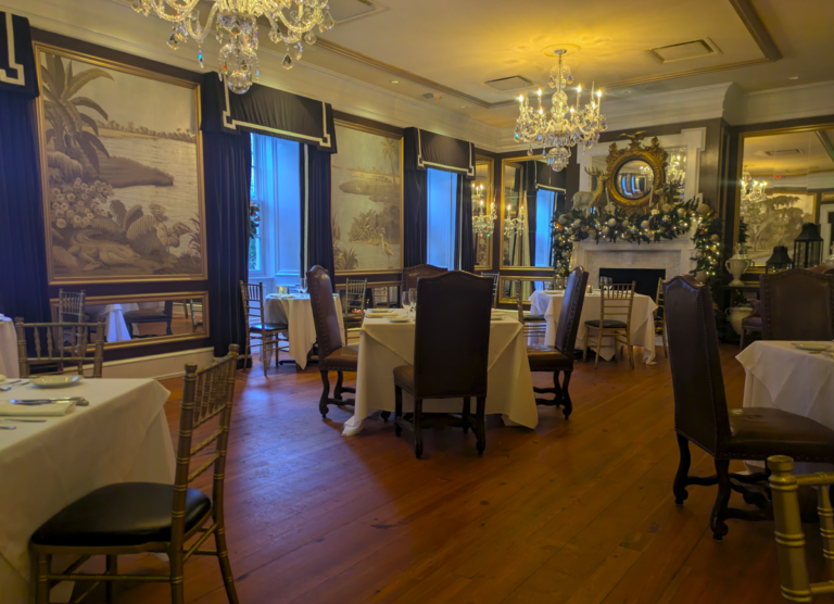 Olde Pink House - dining room