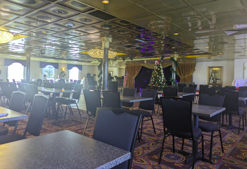 savannah riverboat cruise - dining